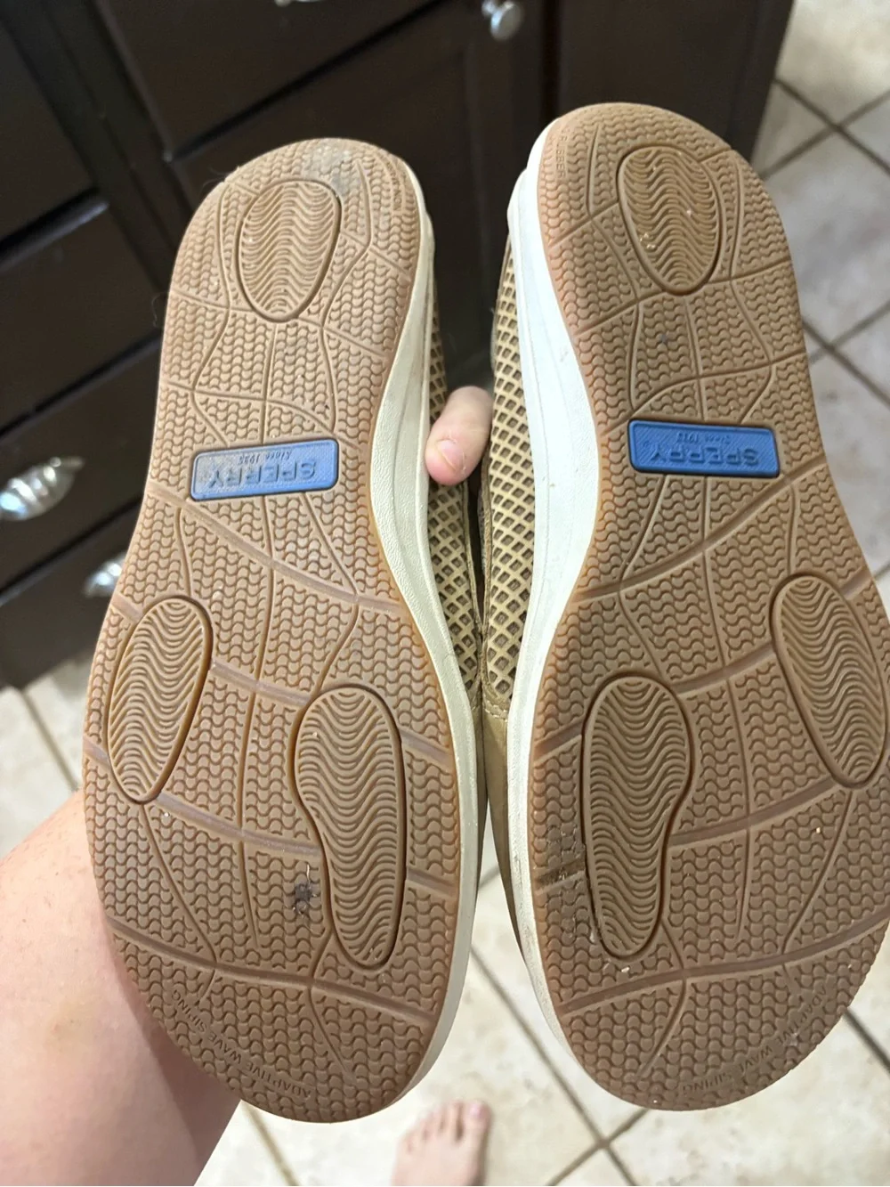 Sperry Men's Tan Leather Boat Shoes with Blue Insoles